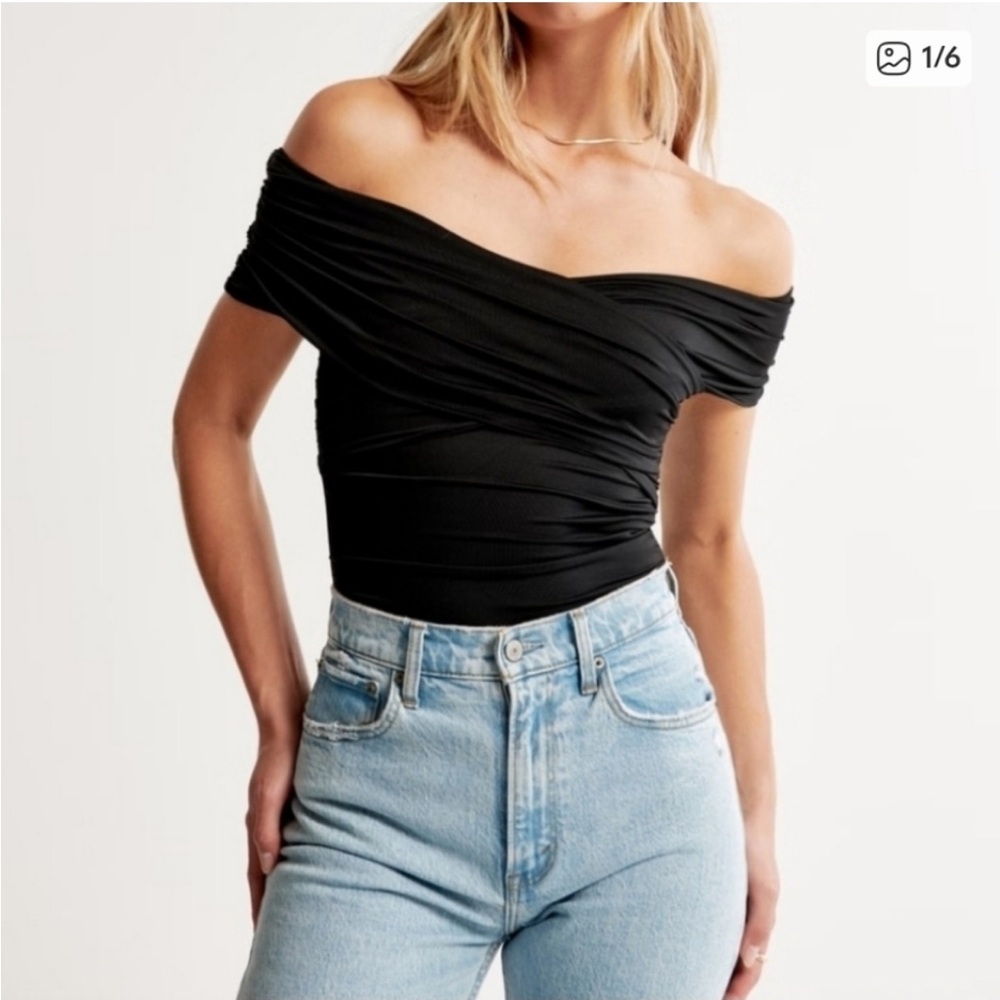 Abercrombie & Fitch Black Off-Shoulder Bodysuit